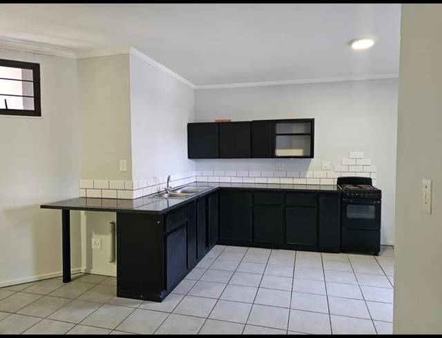 2 BEDROOM PROPERTY TO RENT IN FLORIDA